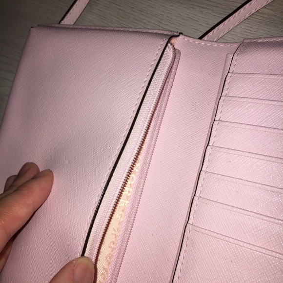 Kate Spade wallet crossbody - Picture 6 of 8